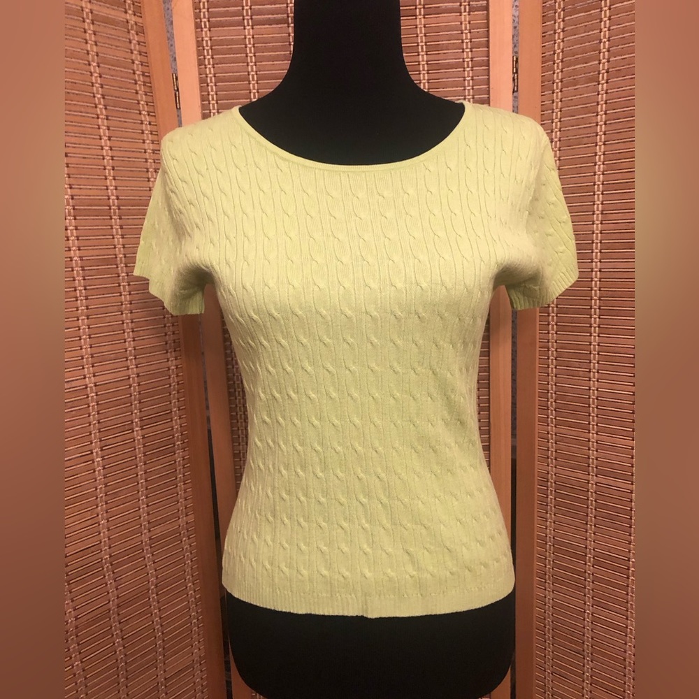 Mossimo yellow green short sleeve knit top, size M